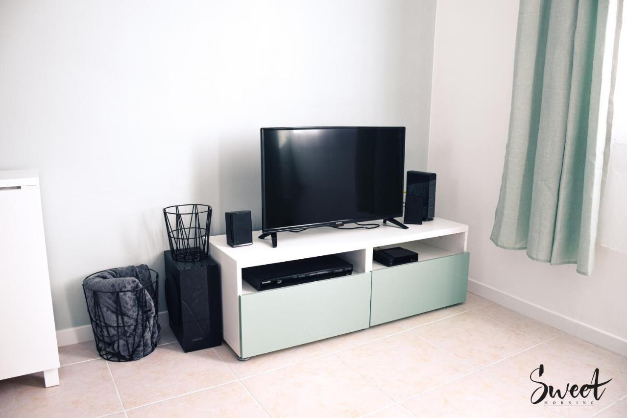 Netflix I Molotov I Lit 160X200 I Proche Gare Et Centre Ville I 39M2 I Wifi Tolone Esterno foto
